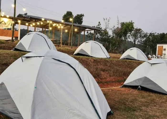 ข้างเขาแคมป์ Khangkhao Camp